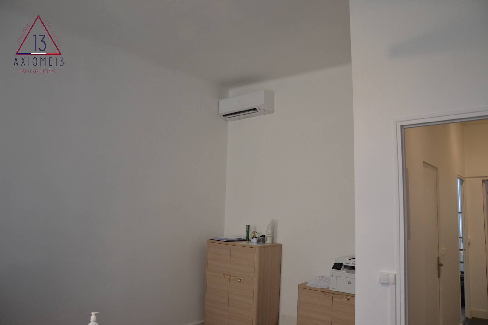 Climatisation murale dans des bureaux à Aubagne