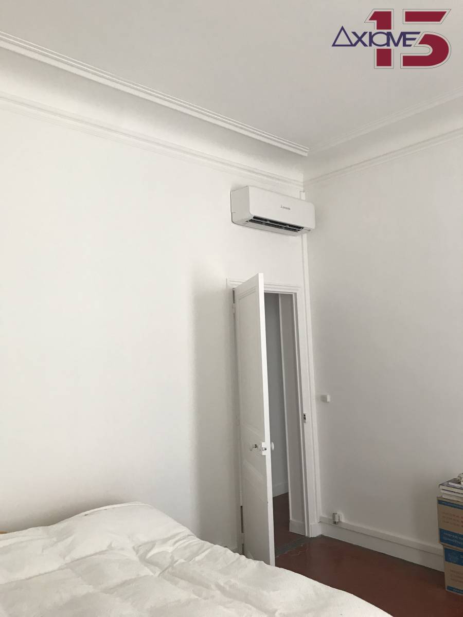 Climatisation murale Mitsubishi pour une chambre