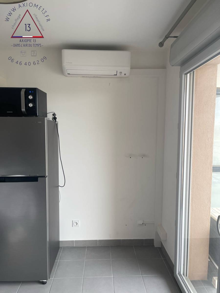 Installation d’une climatisation réversible Mitsubishi dans un appartement à Roquevaire (13)