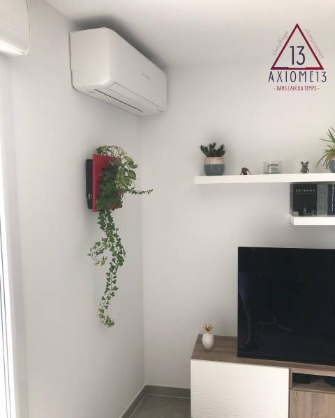 Climatisation murale Mitsubishi pour un séjour de 35m2 à Auriol