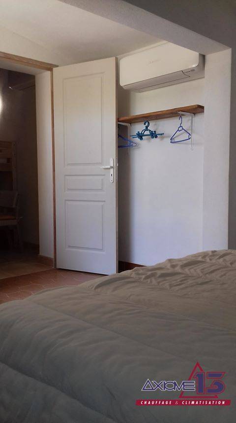 Climatisation réversible pour chambre à Peypin