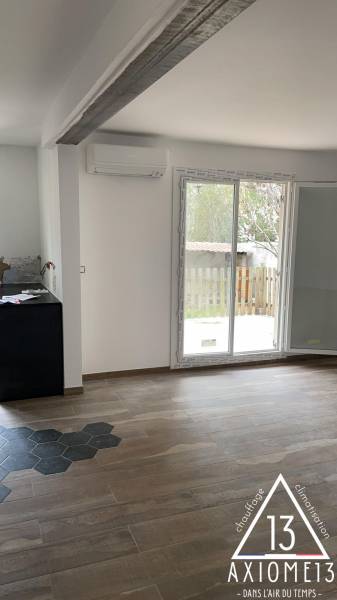 Installation d'une Climatisation Réversible 3,5 kW Mitsubishi à Saint-Zacharie : Un Confort Personnalisé