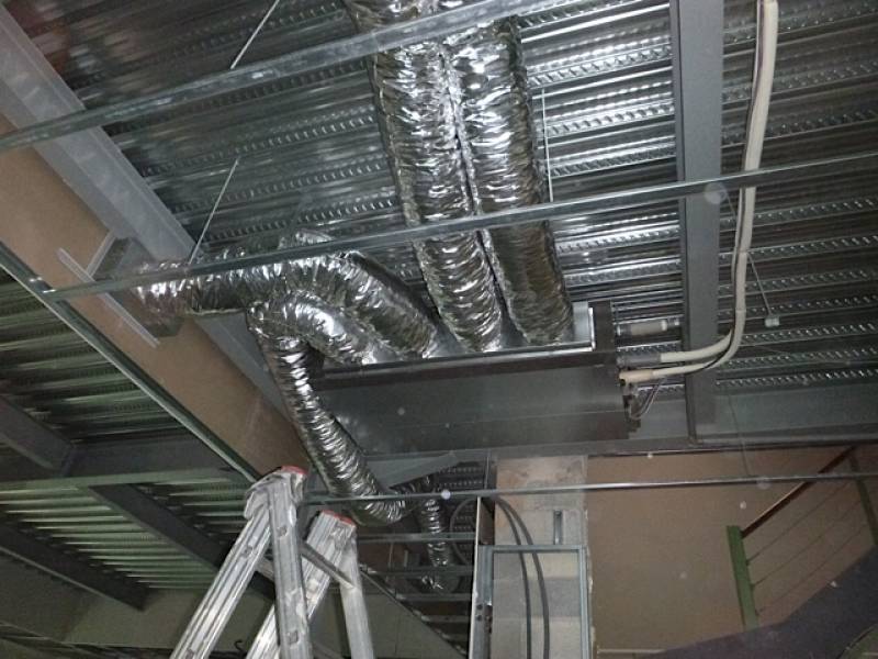 Installation de Climatisation Réversible Gainable pour un Projet de Rénovation à la Zone de la Valentin