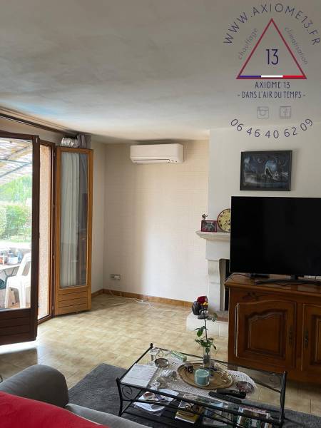 Installation d'une climatisation réversible dans un séjour de 30m2 à Saint-Zacharie